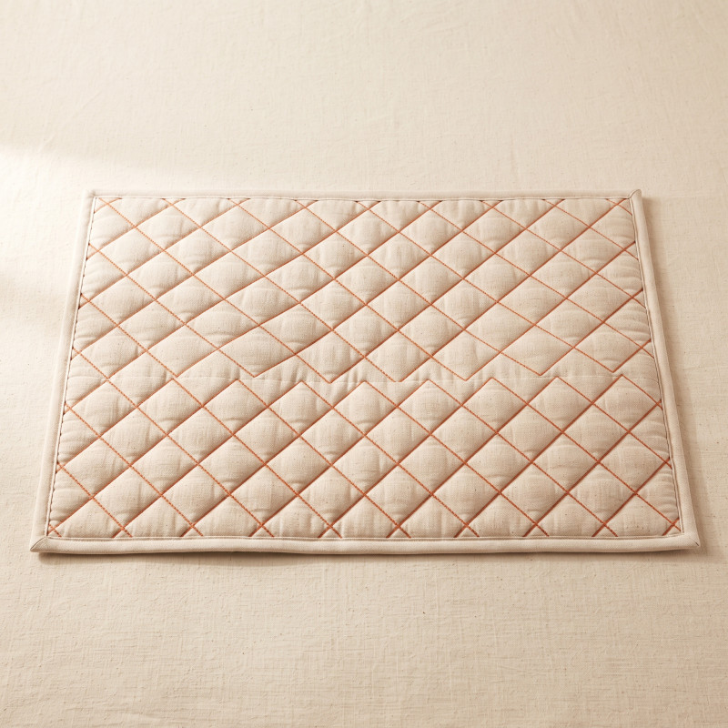 Quilted Cotton Crate Mat with a diamond-quilted brushed cotton top